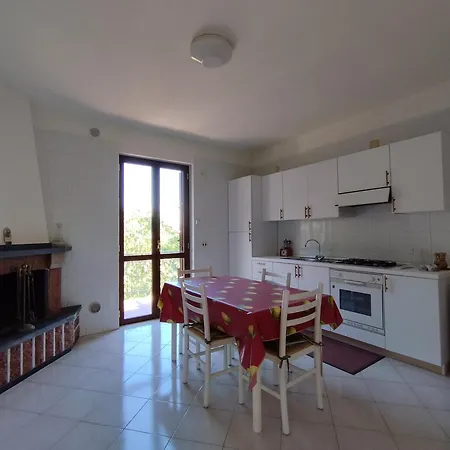Apartment 1900